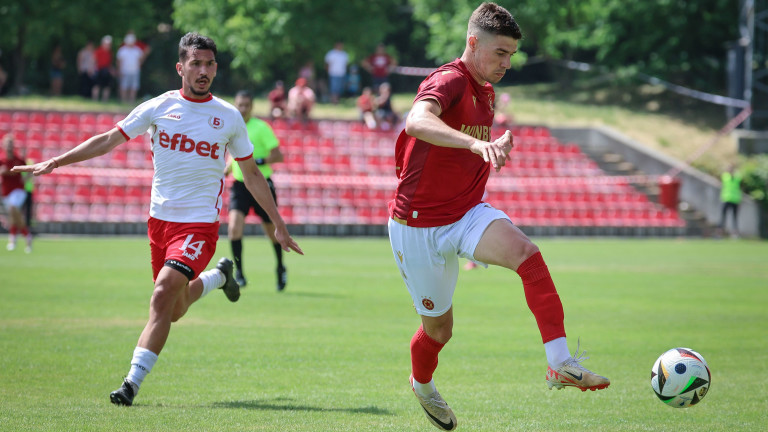 Botev (Plovdiv) veut récupérer Stanislav Shopov Botev (Plovdiv) veut récupérer Stanislav Shopov