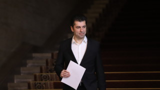 Кирил Петков дойде за подкрепа на Мирослав Иванов
