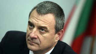 МВР ще издържи на протестите, уверява Йовчев