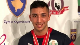 Талантливият млад български боксьор Иван Атанасов спечели купата за най техничен