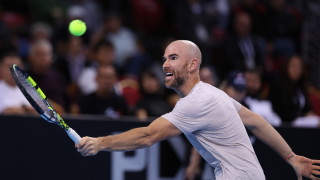 Френският ветеран Адриан Манарино се класира едва за втори път