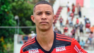 С втородивизионния руски Акрон Толиати договор за 3 г подписа бразилецът