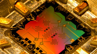 PsiQuantum привлича $1 млрд. и ускорява надпреварата за квантови компютри