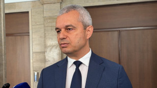 Костадинов: Радев ни вкарва във война с Русия