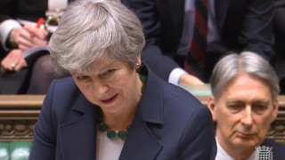 Премиерът на Великобритания Тереза Мей потвърди че ще внесе правителствено