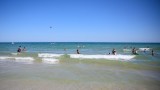 Ограниченията за къпане в морето в Кранево и Албена отпадат