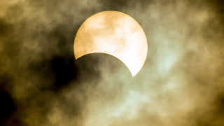 Ще видим ли слънчевото затъмнение от България