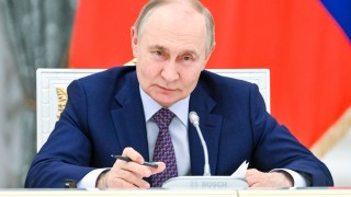 Вече четвърт век Владимир Путин е начело на Русия —