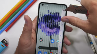 Първите тестове за здравината на новия Nothing Phone 1 са
