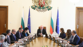 Тази седмица много бързо ни се наложи да решаваме два