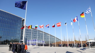 НАТО ще направи крачка назад към бъдещето на срещата си