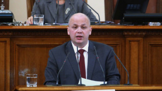 Симов за Станишев: Всеки загубил трябва да запази достойнство