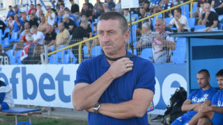 Старши треньорът на Монтана Анатоли Нанков има сериозни кадрови проблеми