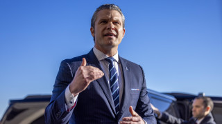 Хегсет с команда "Равнис" към генералите - гони дебелите и тези които не го подкрепят