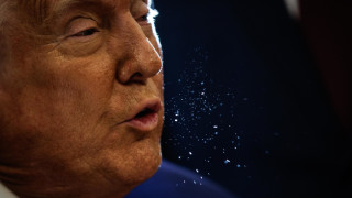 Вече втора седмица спирането на дейността на Американската агенция за