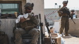 Три хеликоптера евакуират американци в Кабул