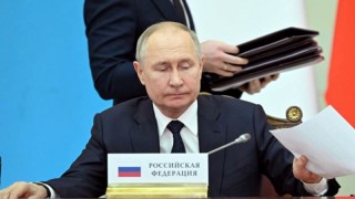 Руският президент Владимир Путин подписа указ с който удължава забраната