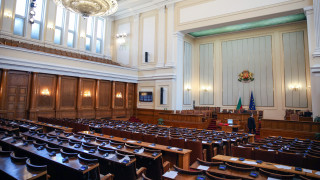 Мнозинството в парламента реши да обновим военно временните запаси на армията Не