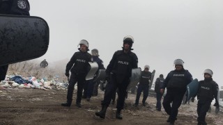 Масов бой и вандалски прояви в ромския квартал на Пещера