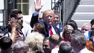 Американският милиардер Питър Тийл заяви в неделя че ФБР и