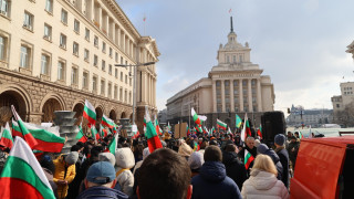 С шествие от КС до паметника на Левски "Величие" си търси заметените гласове