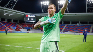 Вратарят на Левски Светослав Вуцов продължава да бъде следен от