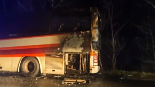 Автобус пламна в движение в Прохода на Републиката