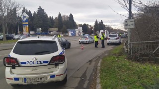 Спецакция срещу битовата престъпност тече в момента в Бургас съобщава