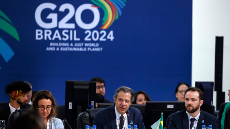 Министрите на финансите на Г-20, които се срещнаха в Сао