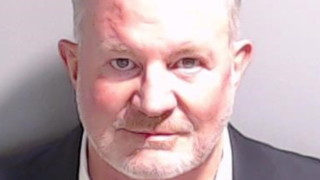 Един от обвиняемите сътрудници на бившия американски президент Доналд Тръмп