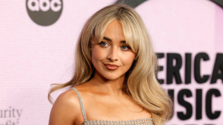 Сабрина Карпентър обича да блести Съвсем естествено е по този