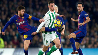 Испанският халф Фабиан Руис пристигна в Неапол където ще премине