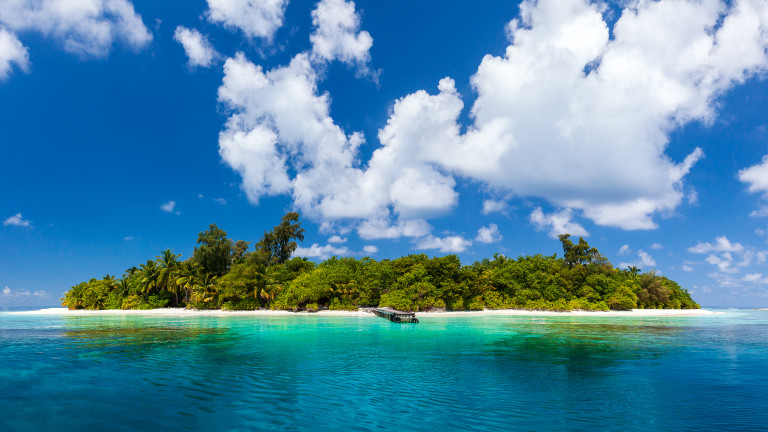 Милиардерът, който купи частните "острови на разврата" на Джефри Епстийн за $60 милиона
