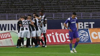 Медиите в Нигерия призоваха националния селекционер Гернот Рор да повика