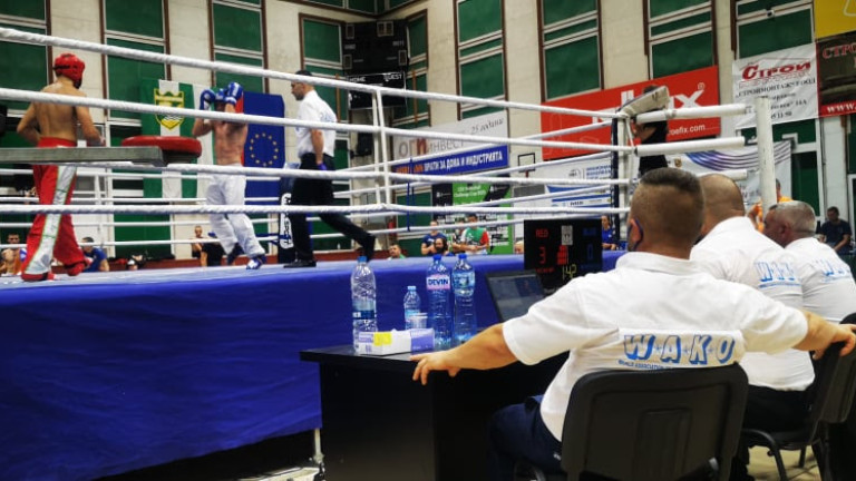 Емоции, зрелищни битки и отлична организация - така премина Държавното първенство по кикбокс в стиловете К1 и фул контакт
