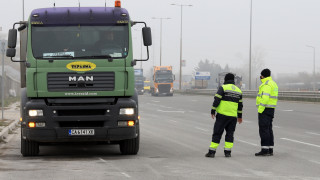 Проверяват камионите в София заради мръсния въздух