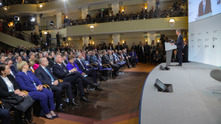 В Мюнхен Румен Радев зове за диалог за край на войната