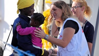 Бежанската агенция на ЕС съобщи че броят на потърсилите международна