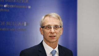 Министерство на образованието и науката е поискало учителските заплати да