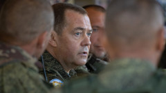 Медведев обвинява НАТО в открита битка с Русия и обещава всички врагове да бъдат победени