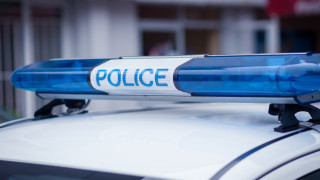 Задържаха мъж ударил майка си и баба си в село