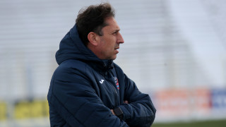 Футболистите и треньорите на мъжкия отбор на Добруджа преди днешната