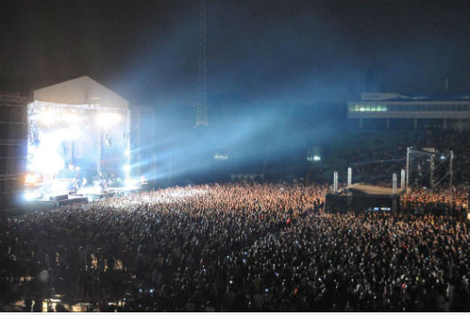 Започна строежът на сцената на Sofia Rocks