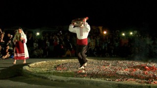 Въпреки забраната на Сливенската епархия и тази година нестинарите в