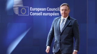 Белгийският премиер Барт де Вевер призова европейските лидери да ограничат