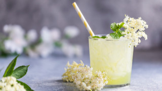 През летните горещини които се задават все по стремглаво повече хора