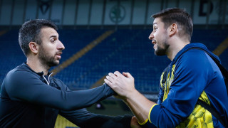 Волейболният национал Николай Пенчев който носи екипа на Фенербахче ще