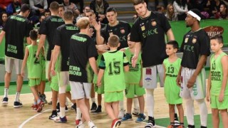 Баскетболният отбор на Берое представи новия си атакуващ гард Даръл