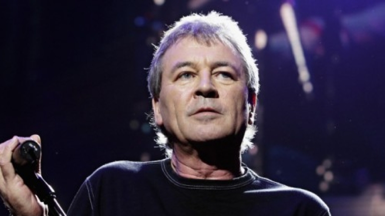 Иън Гилън от Deep Purple идва за концерт през ноември
