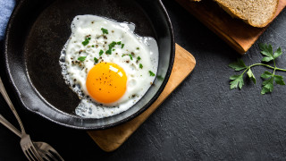 Малко са хората които не са фенове на пържените яйца